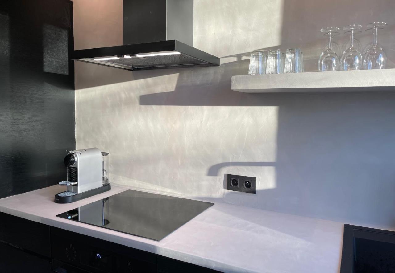 3 Bedroom Art-Nouveau Apartment With Free Parking Gent Ngoại thất bức ảnh