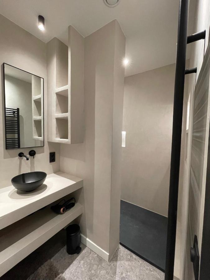 3 Bedroom Art-Nouveau Apartment With Free Parking Gent Ngoại thất bức ảnh